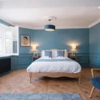 Lowcross House، فندق في وايت شيرش
