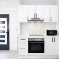 Liverpool CBD Modern 2BR Stay, hotel din Liverpool