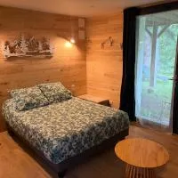 Agréable studio en bord de rivière, hotel in Vicdessos