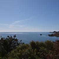 Residenza ROSA 13 - LE DIMORE FIORITE DI COMINO、Capo Cominoのホテル