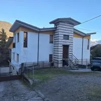 Mamma Lucia accommodation, hotel v destinácii Borno