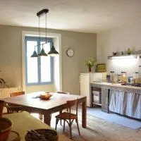 Gîte À La Ferme - Le Perchoir, Hotel in Passenans