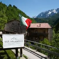 B&B Arlanch 8, hotel u gradu Vallarsa