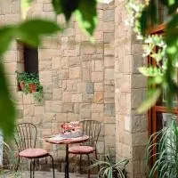 Boomerang Guest House, hotel en Apriltsi