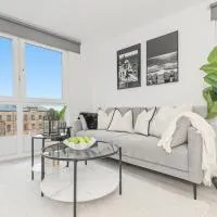 Leeds Dock, Stylish 2 BR Apartment, Free Parking, Close To Leeds City Centre, hotel u gradu Hunslet