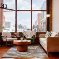 Three Trails Downtown Elkin, hotel di Elkin
