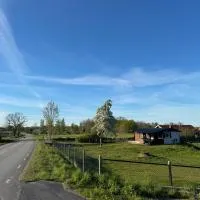 Self catering accommodation - självhushållet boende - renovated may 2026!, hotel u gradu Ševde