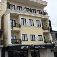 Hotel Monaco – hotel w mieście Kamëz