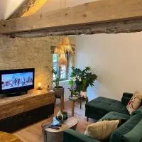 Suite de charme à proximité de la véloroute, hotel di Les Junies