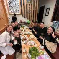 NinhBinh Central Homestay l Green Path、Xuân Sơnのホテル