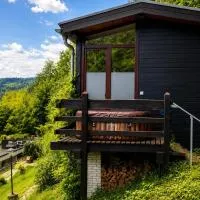 Luxus-Gästehaus mit Sauna, Kamin & exklusivem Paarbereich, hotel en Neubulach