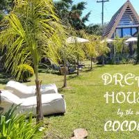 DREAM house by the sea in COCOland, hotel u gradu Epanomi