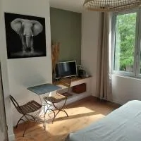 La Canardière – hotel w mieście Pendé