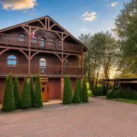 Gościniec Piast Pokoje i Camper Park, hotel em Brzeźno