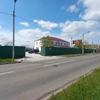 Отель Гетьман, hotel en Broska