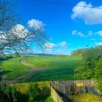 2 Bedroom House near Durham with Countryside Views, Fast Wifi, Parking & Garden, hotel en Durham
