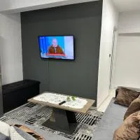 AirbnbTzo، فندق في Perístasis