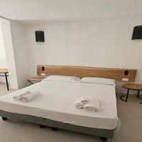 Maris Apartments Sa Tiria, hotelli kohteessa San Giovanni