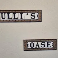 Ulli's Oase، فندق في Uettingen