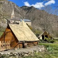 Tente pour 2 personnes en pleine nature, готель у місті Entraigues