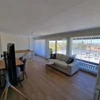 Comfortable Apartment Sleeps 6 B Near Kristiansand City Center, hotel en Kristiansand