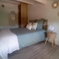 T2 avec extérieur et parking - Quartier pavillonaire calme -Proche commerces et bus - Avignon à 5 min, hotel Les Angles Gard-ban