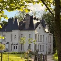 Manoir de L'Oiselière โรงแรมในLa Remuée