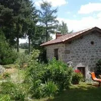 Maison au fond du jardin: Chenereilles şehrinde bir otel