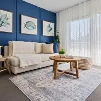 Azure Luxe Seaside Suite - Walk to beach and cafes, hôtel à Coffs Harbour