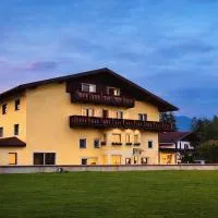 Boutique Hotel Lainbach, хотел в Ройте