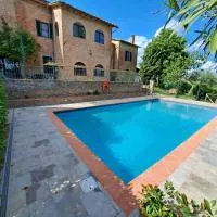 Azalea Guest House، فندق في سيينا