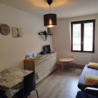 Appartement Le Malrif, hotel v destinaci Aiguilles