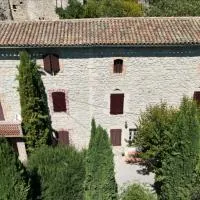 Magnanerie XVIIIᵉ - Pierre & Sens - Cévennes, hotel en Ribaute-les-Tavernes