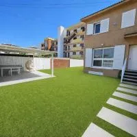 Family Home Right Next to the Beach, viešbutis mieste Cunit