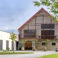 WINERY AND APARTMENTS MAROF, hotel v destinaci Bistrica ob Sotli