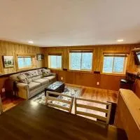 Denali Park View Family Log Cabin, hotel em Healy