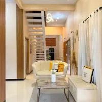 Tafufu Villa Tumpak Sewu, hotel in Sumberbopong