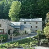 Gîte de Rouayras, hotel v destinaci Nages