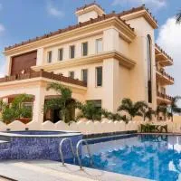 Treebo Premium Royal Amar With Mountain View and Swimming Pool, ξενοδοχείο σε Pushkar