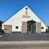 Mariafarm Boutique Hotel، فندق في زيفينبيرخين