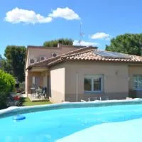 Casa Santa Creu - Private family villa in nature, hotel u gradu Piera