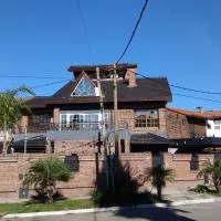 VICTORIA 3 BED AND BREAKFAST A 3KM DEL AEROPUERTO EZEIZa, hotelli kohteessa Ezeiza