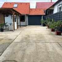 Jaki Apartman, отель в городе Балатонбоглар