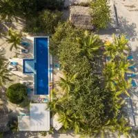 Blue Mango Beach Hotel, hotel di Guachaca