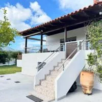 Loutraki Green House, hotell i Loutraki