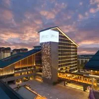 The Reserve Hotel Luoyang, Curio Collection By Hilton, hotell i Luoyang