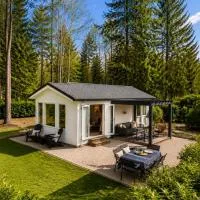 StayatSas Sam, Luxe Boshuis met Veranda, hotel sa Epe