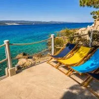Seaside House Marušići - Sunbeds - Free Parking, hótel í Marusici