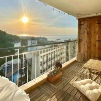 Sea View Apartment near Beach in Calella، فندق في كليلة