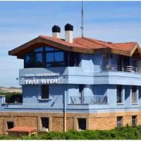 RoomRural Hotel Iru-Bide Lumbier, готель у місті Лумб'єр